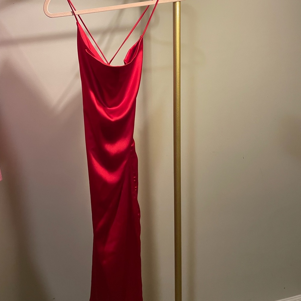 Boutique draped neck dress with a beautiful back. Never worn